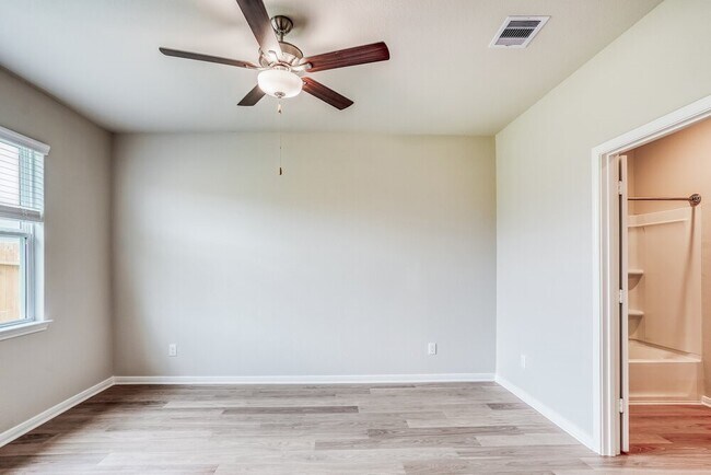 Building Photo - 417 San Miguel Crk Dr