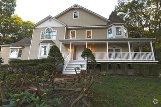 Building Photo - 176 Lower Sheep Pasture Rd