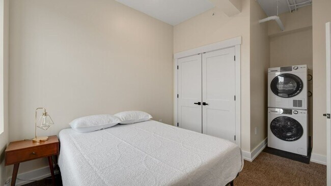 Interior Photo - Beautiful Studio and One Bedrooms West Grand Neighborhood