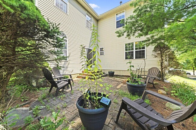 Building Photo - 7854 Astra Cir