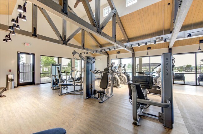 Building Photo - 9804 Rugged Oaks Dr