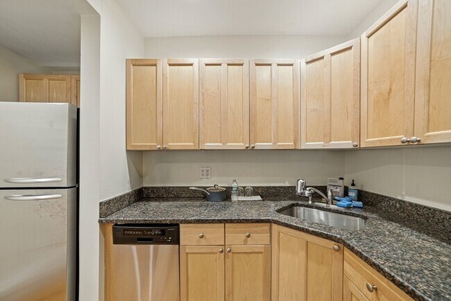 Building Photo - 310 Shawmut Ave