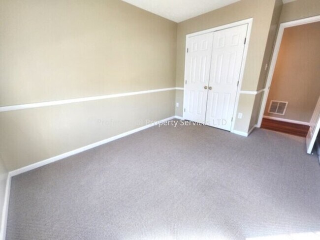 Building Photo - 5351 Regal Ct