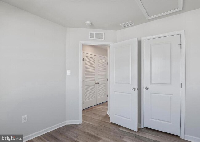 Building Photo - 63 Ogunquit Dr