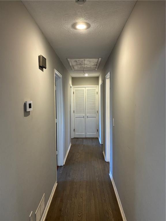 Building Photo - 2223 Hylaea Rd