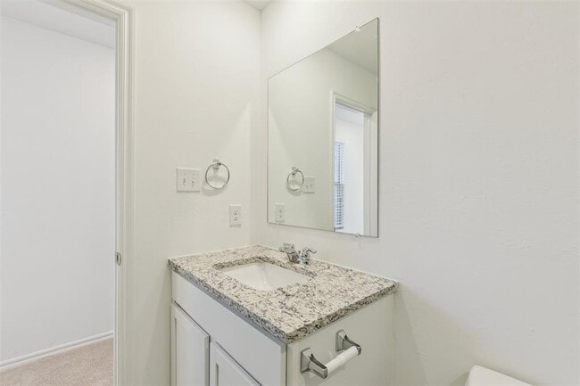 Building Photo - 14910 Parkway Center Ave