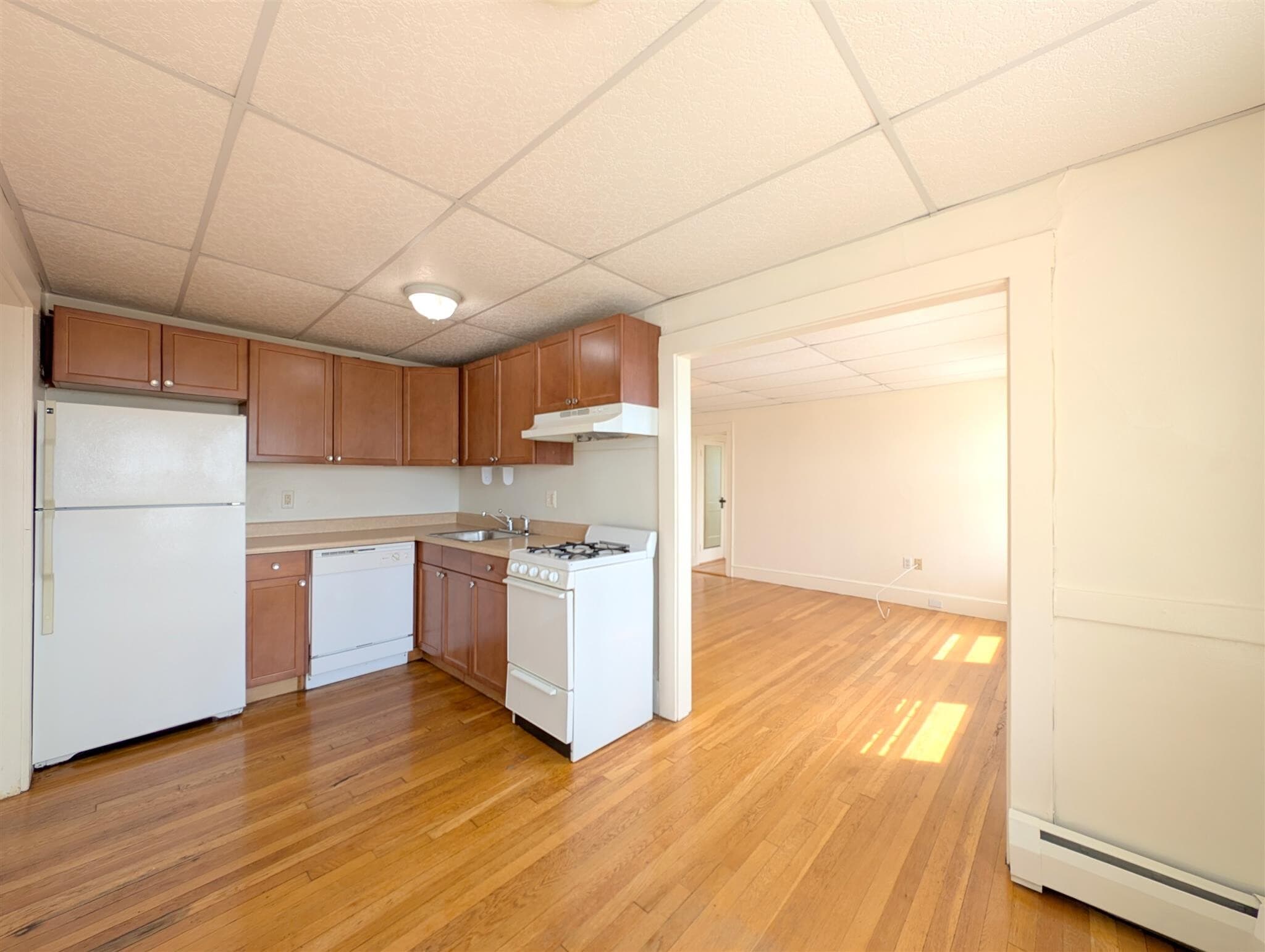 Building Photo - 34 College Ave