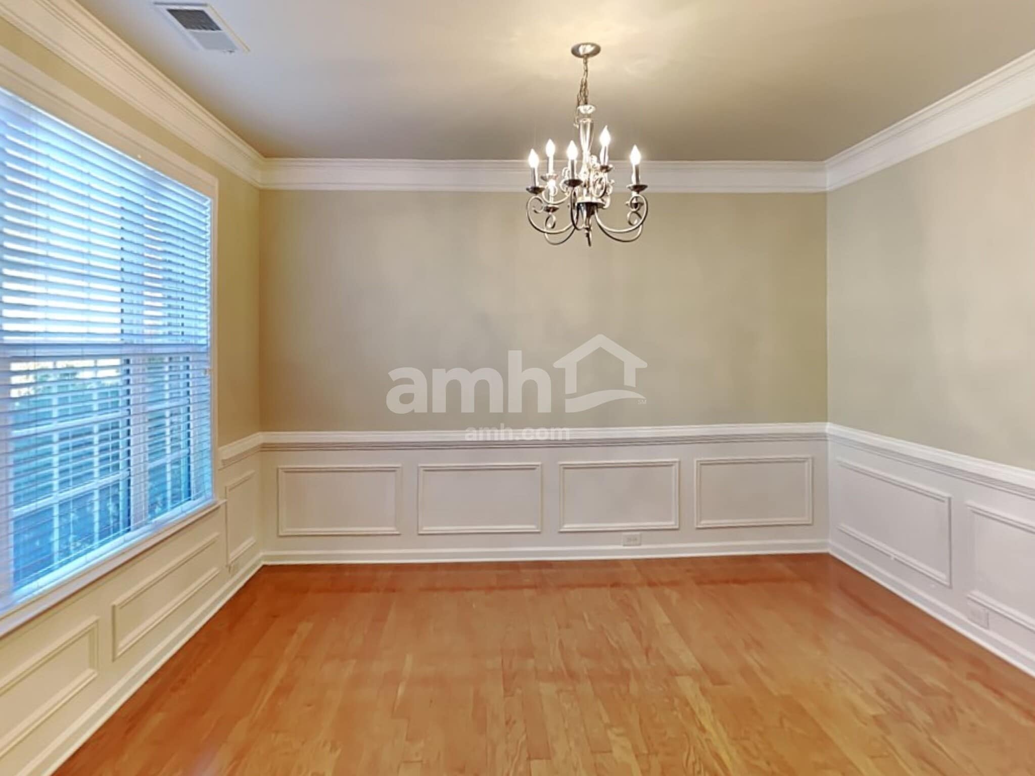 Building Photo - 5177 Rosewood Pl