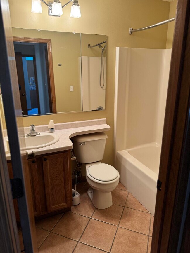 Building Photo - 1438 Cleveland Ave