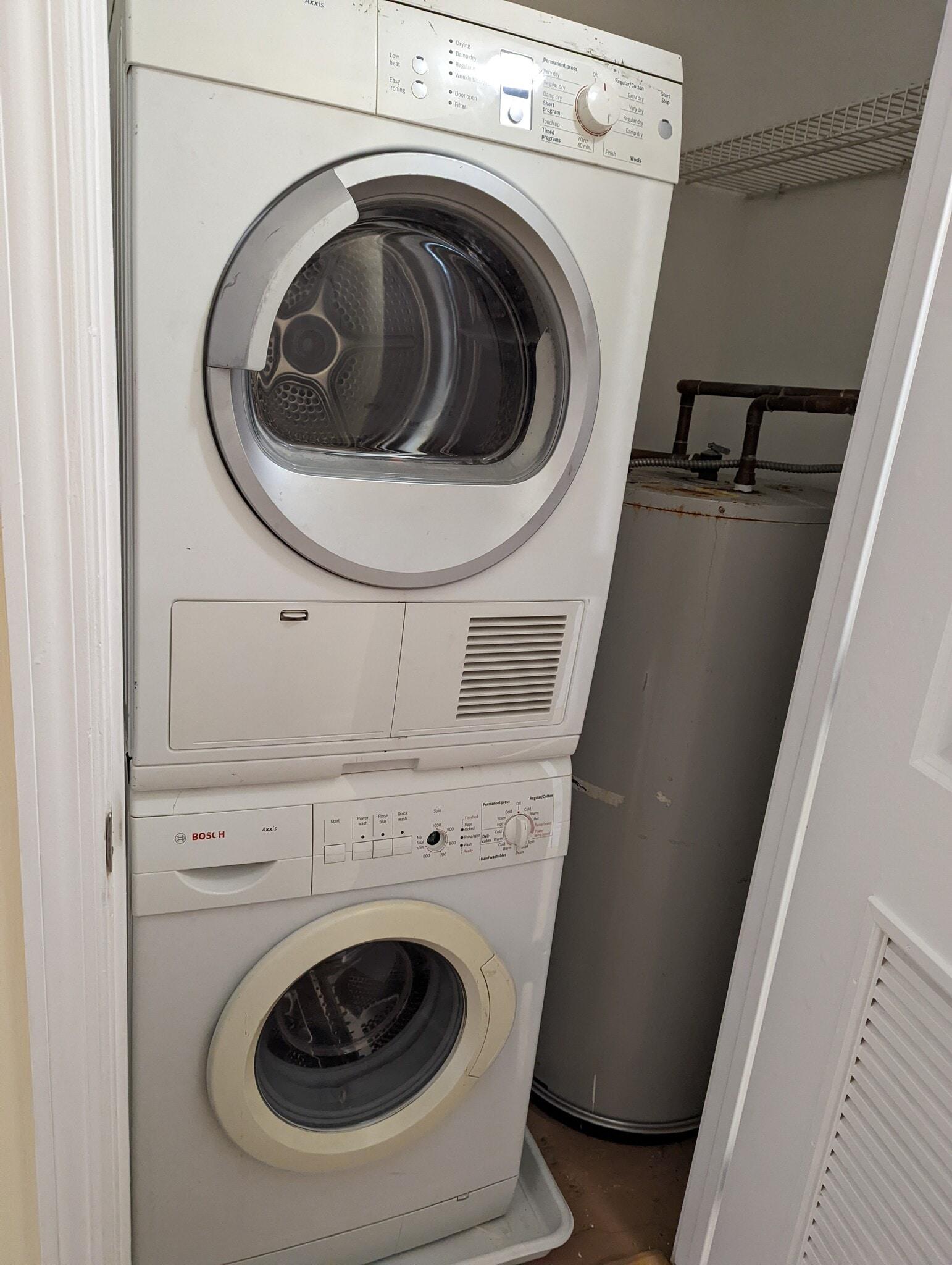 In Unit Washer / Dryer - 70 S Munn Ave
