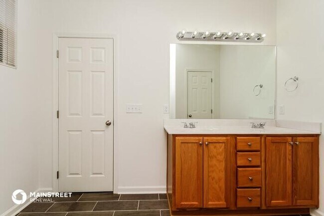 Building Photo - 3365 Lakeside Pl, Hermitage, TN 37076