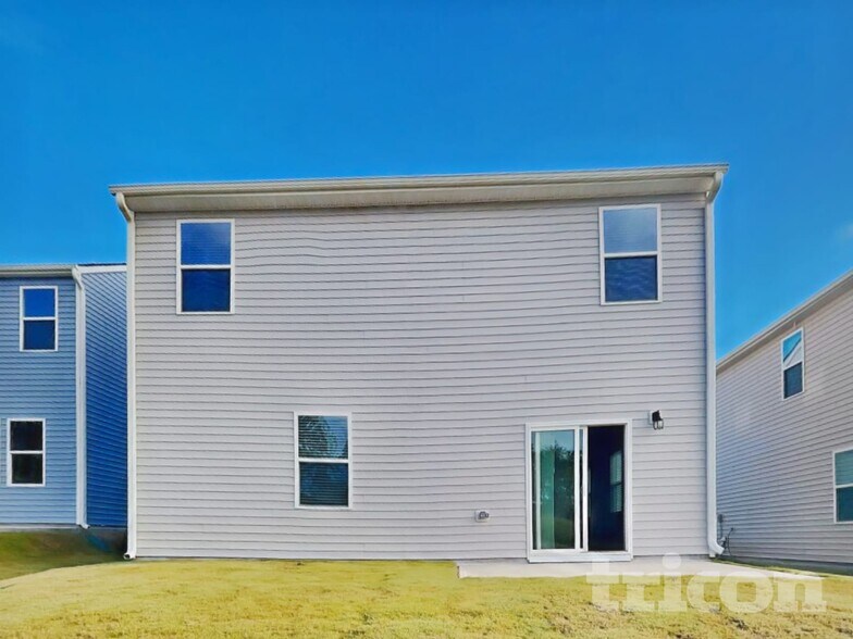 Building Photo - 160 Global Ave