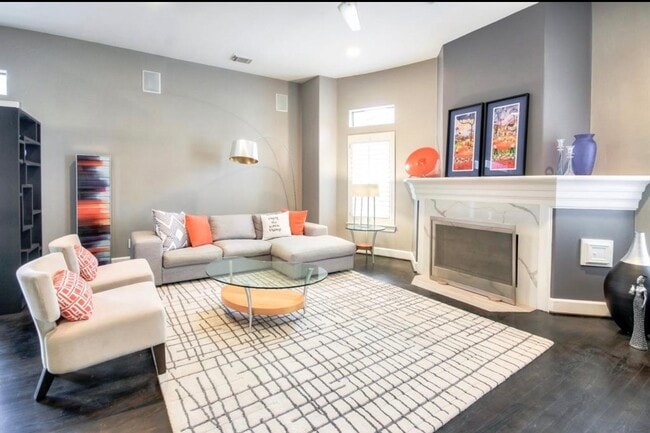 Building Photo - 5408 Rose St