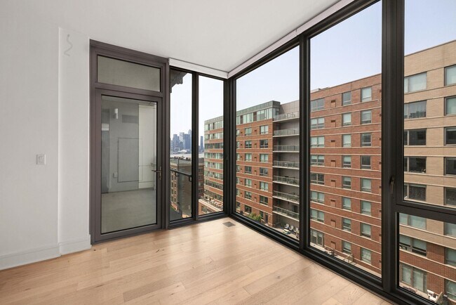 Building Photo - 9 Ave At Port Imperial