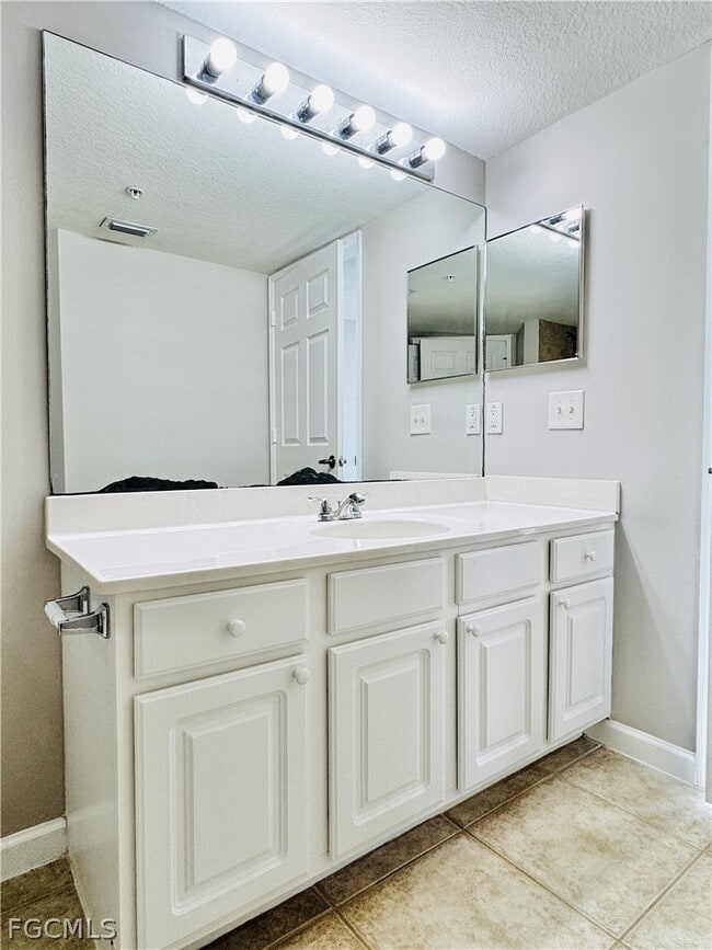 Building Photo - 4109 Residence Drive