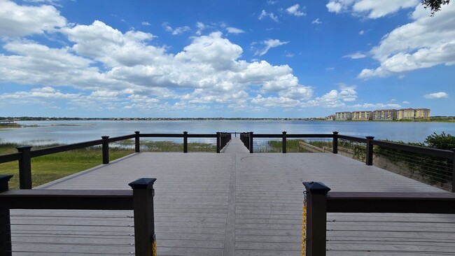 Building Photo - Sand Lake Private Residences Condo