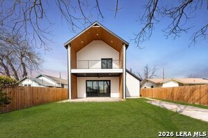 Building Photo - 302 Bank St