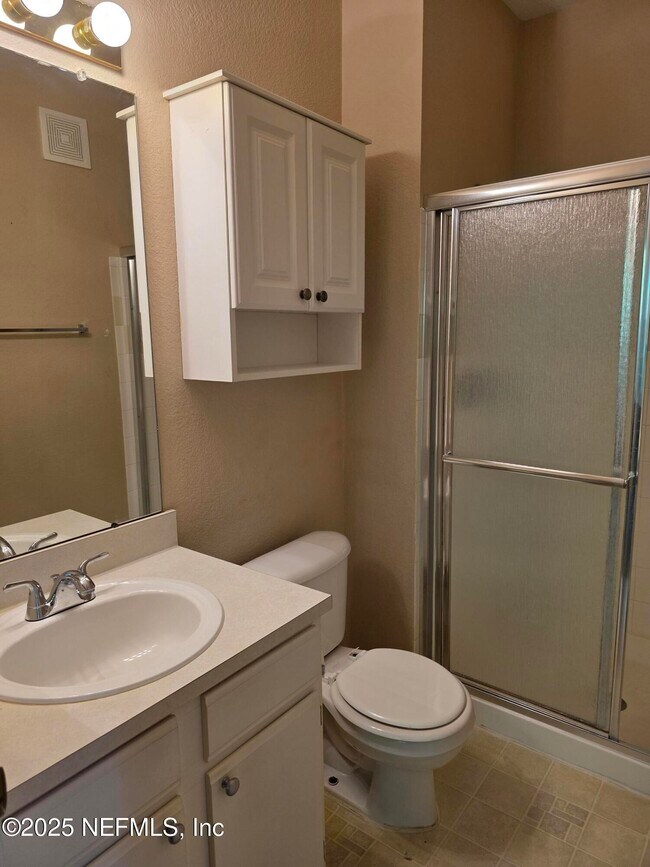 Building Photo - 13810 Sutton Park Dr N