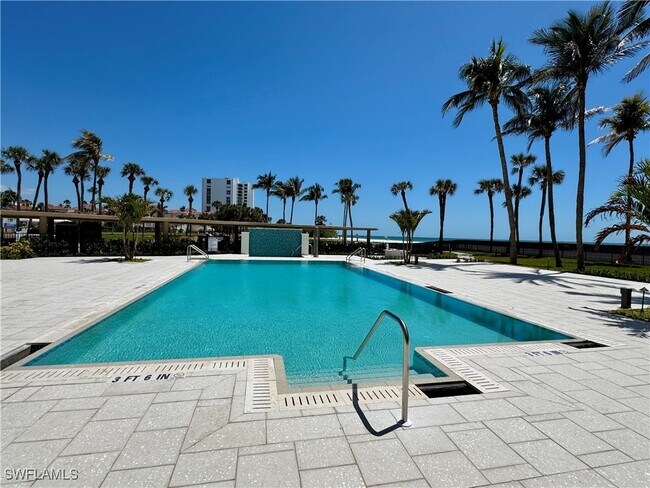 Building Photo - 4001 Gulf Shore Blvd N