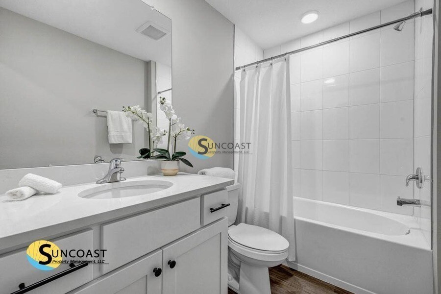 Building Photo - 1522 Yelford Cir