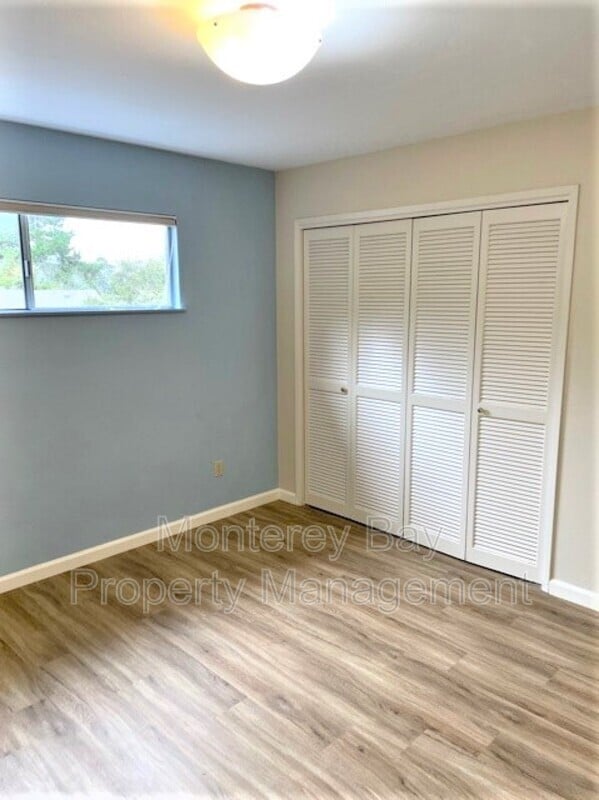Building Photo - 25383 Flanders Dr