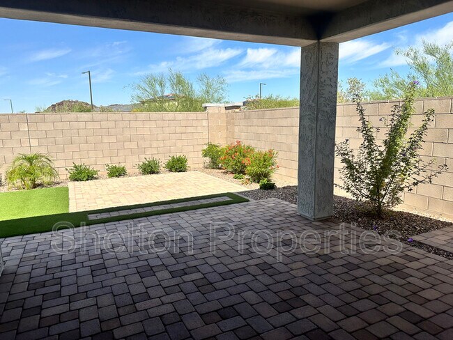 Building Photo - 28394 N 132nd Ave.