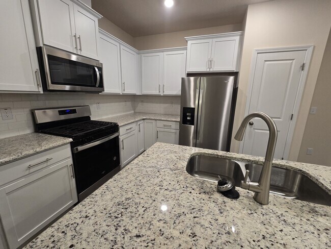 Building Photo - 4028 Beckton Trl