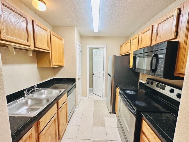 Building Photo - 8814 Schick Rd