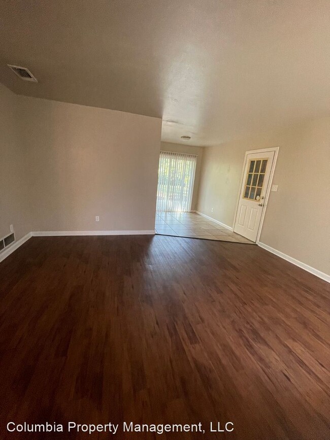 Building Photo - 3 br, 2 bath House - 8 Tulip Drive