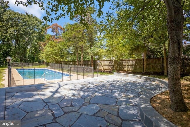 Building Photo - 9102 Old Mt Vernon Rd