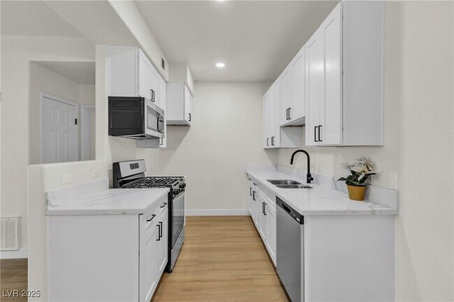 Building Photo - 3318 N Decatur Blvd