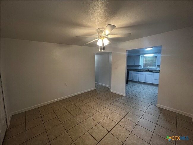 Building Photo - 1011 Hackberry St