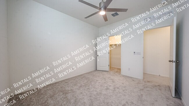 Building Photo - 17175 W Blue Sky Dr