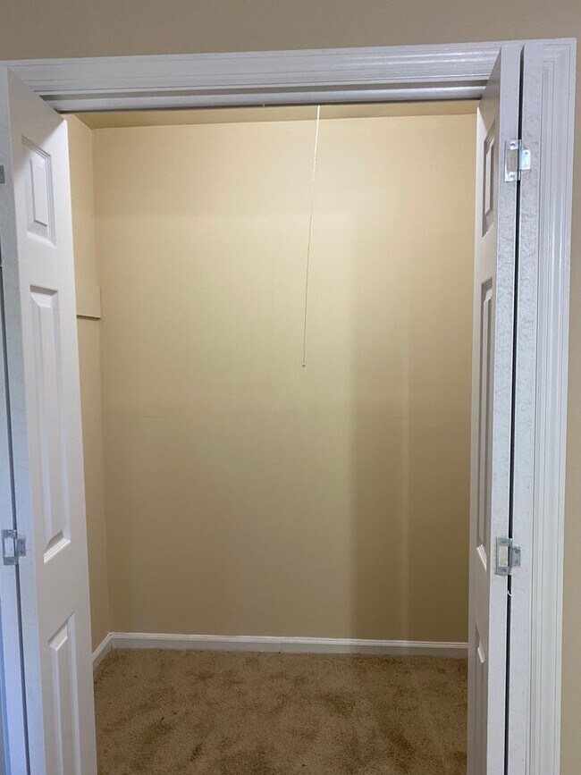Building Photo - NEWLY RENOVATED- MOVE IN SPECIAL 300.00 OF...