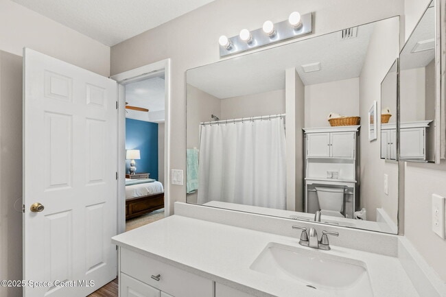 Building Photo - 1030 Luminary Cir