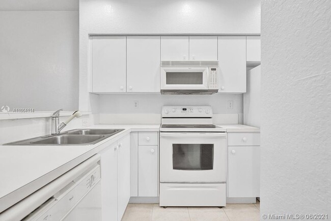 Building Photo - 2613 SW 83rd Terrace