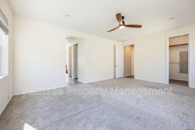 Building Photo - 1735 Avenida Regina