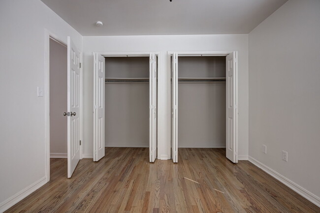 Building Photo - 1520 Brookdale Dr