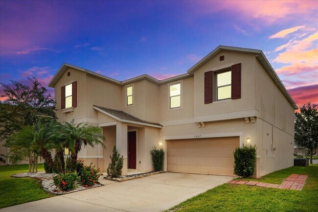 Building Photo - 1527 Angler Avenue