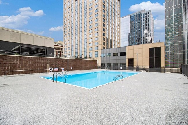 Building Photo - 1020 15th St