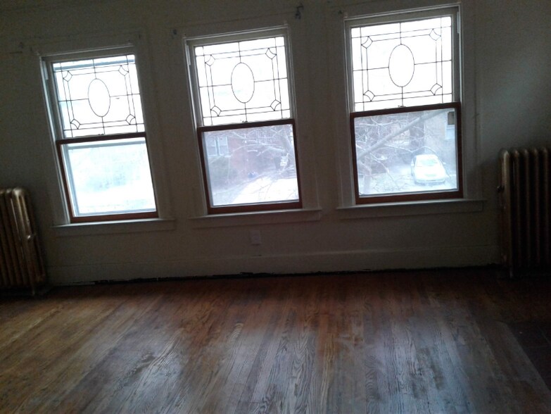 Building Photo - 4218 Buena Vista St