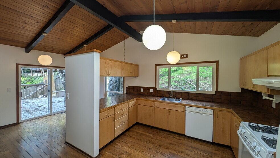 Building Photo - 128 Bothin Rd