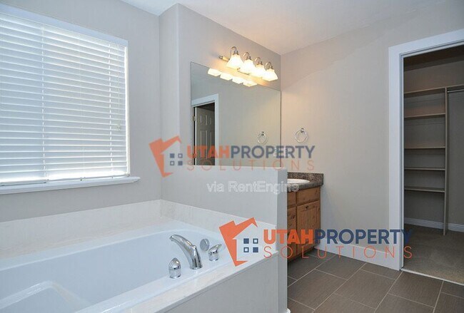 Building Photo - 5344 Summer Wind Ct
