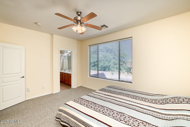 Building Photo - 1404 W Weatherby Way