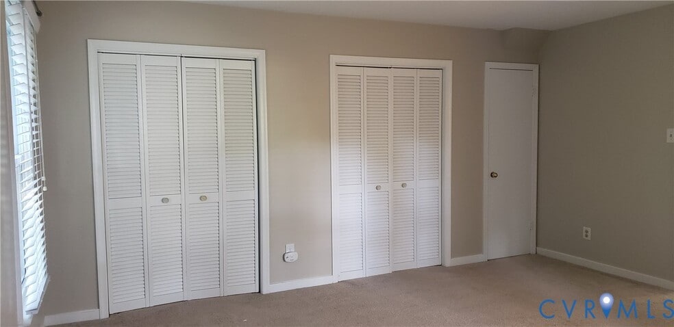 Building Photo - 7166 Full Rack Dr