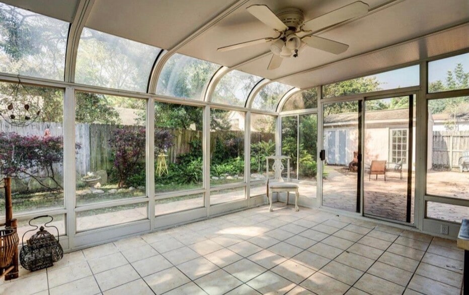 Building Photo - 8015 Windy Creek Dr