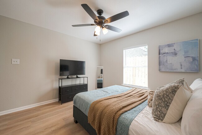 First Guest Bedroom - 2908 Baer St