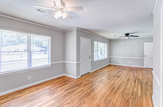Building Photo - 3720 Pelzer Ave