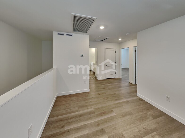 Building Photo - 9567 E Harkes Dr