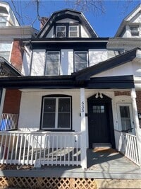 Building Photo - Beautifully Renovated 4-bedroom, 2 bath Ho...
